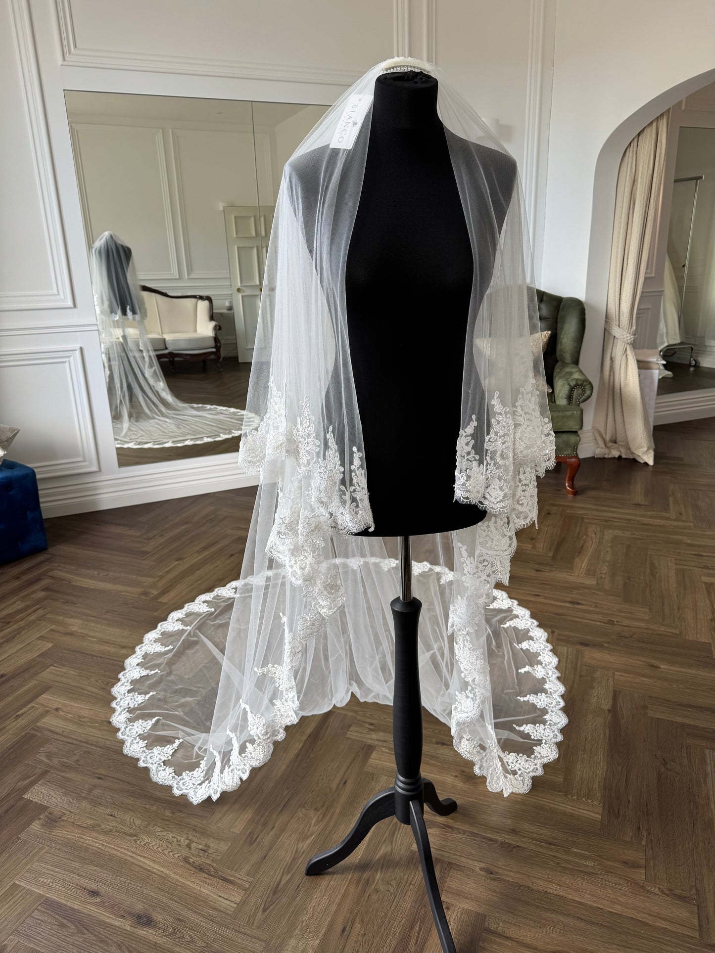 Lace Edge Cathedral Veil