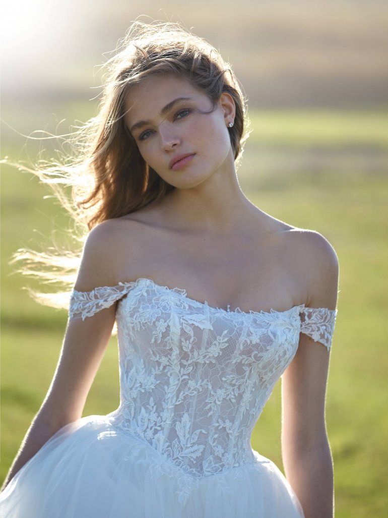 Nicole Milano "Barat"