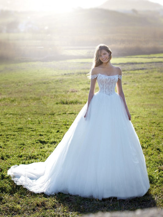 Nicole Milano "Barat"