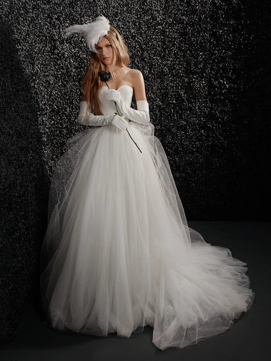 Vera Wang Bride "Claudine"